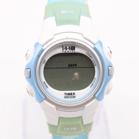 Vintage Timex Digital Watch Womens White Tone Stainless Steel Classic WR50M - Picture 2 of 8